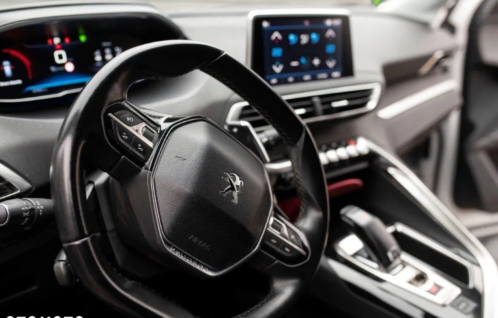 Peugeot 5008 cena 92250 przebieg: 93000, rok produkcji 2018 z Poznań małe 29